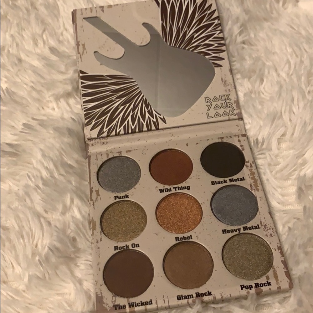 Crown Glam Metals Eyeshadow Palette - Picture 1 of 4